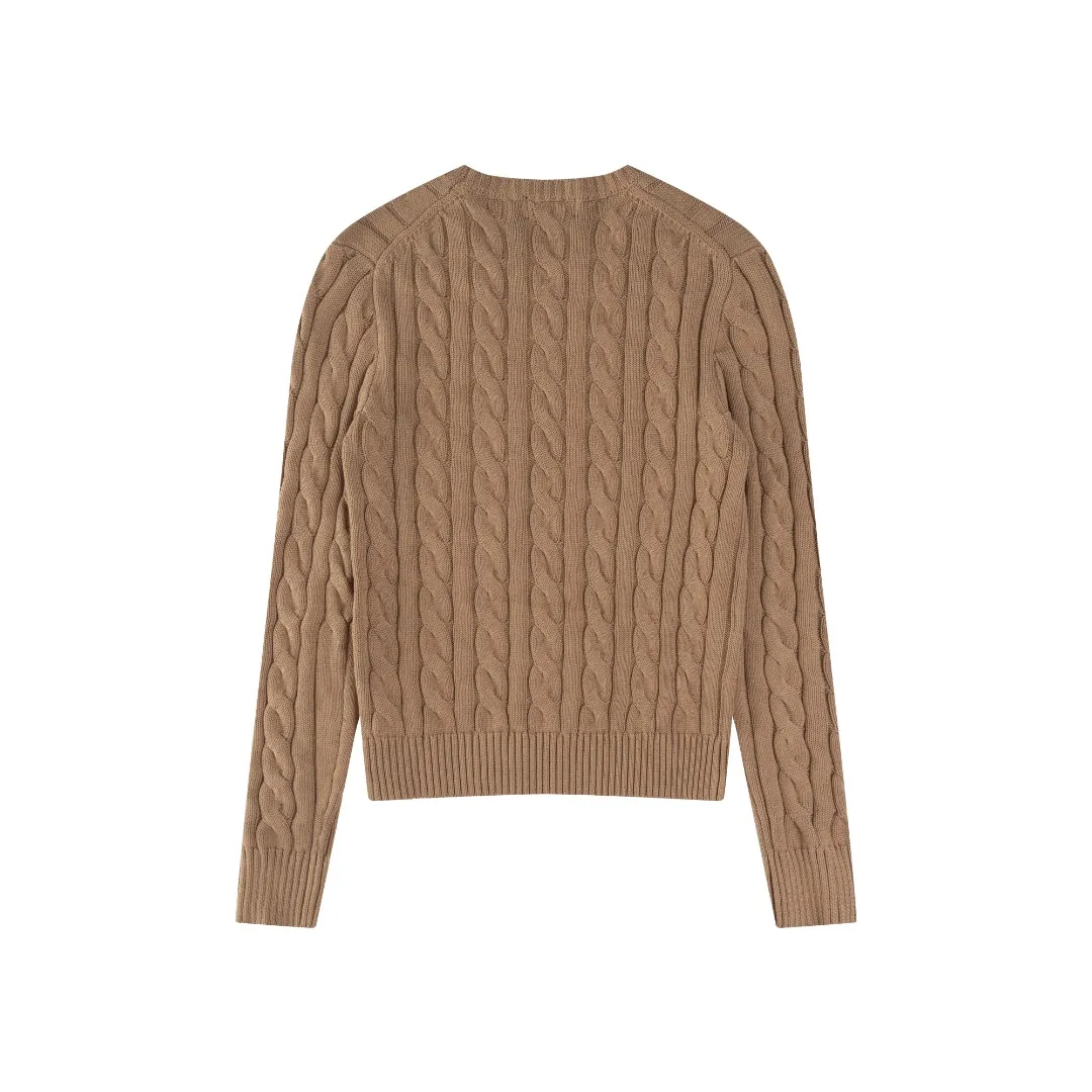 P220 #R91 RALPH LAUREN Ralph Lauren fourteen colors classic small label embroidery round neck pullover cable cardigan sweater men's top, high-density LOGO embroidery on the chest, original customization of tag accessories. Made of pure cotton yarn, pure cotton is skin-friendly and comfortable, small label war horse embroidered twist button round neck sweater 🐎 high quality, follow the blogger to learn how to wear it! Let’s buy a Ralph Lauren cable sweater. It’s a super hard-to-find series after it became popular. It’s hard to find one on the official website. It’s simple and practical to wear, with a lazy and loose feel. The thickened fabric has more texture, feels soft and delicate, and has a loose fit. Whether worn alone or layered, you can wear different styles of fashion with just one piece!   Size：XS S M L Sleeve length: 59/60/61/62/63